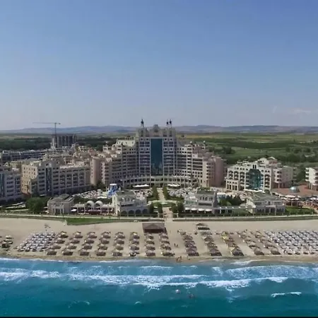 아파트 Sunset Resort Apartment, C3 - 20